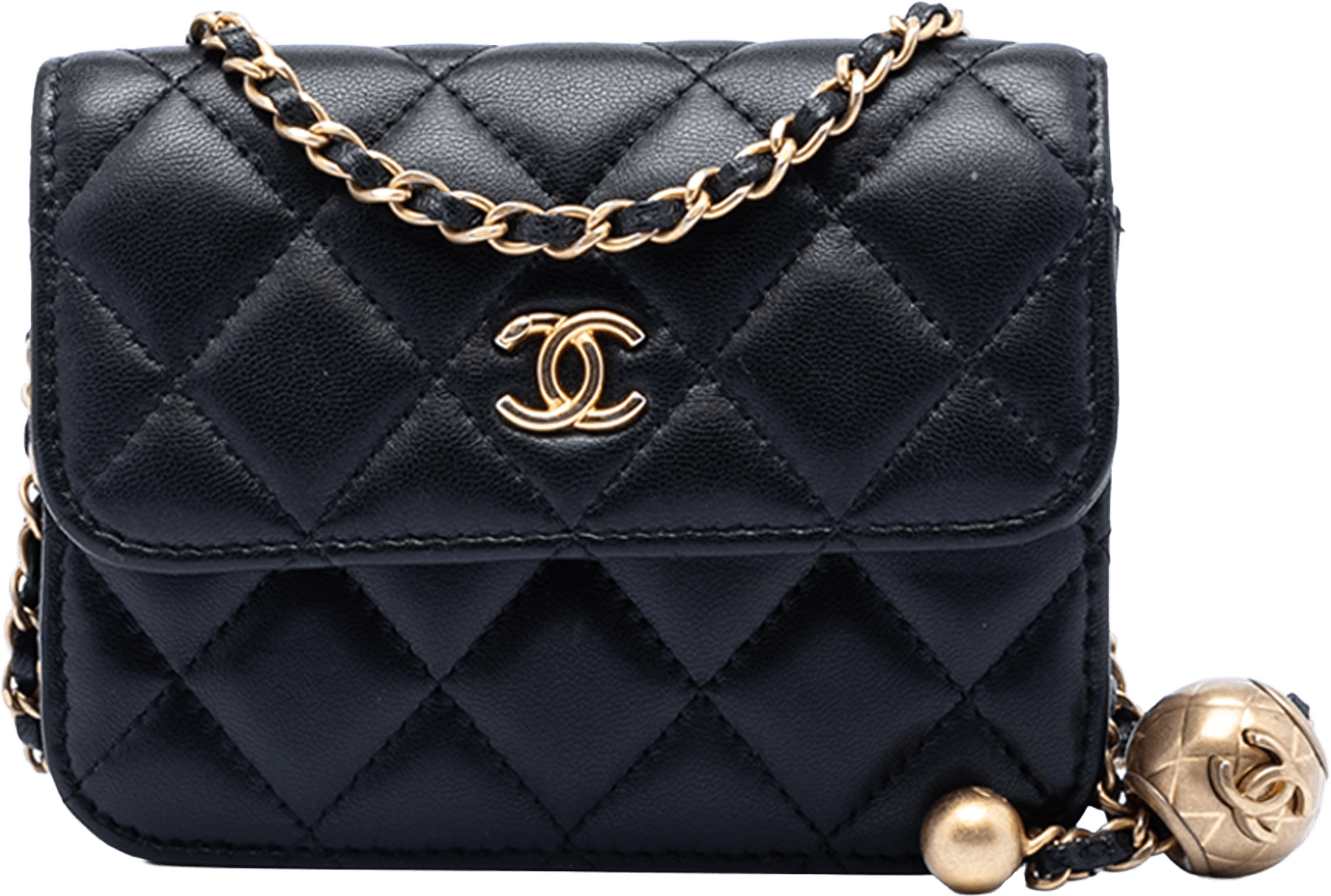 Chanel Mini Lambskin Pearl Crush Clutch With Chain, från Luxclusif, i färgen black.