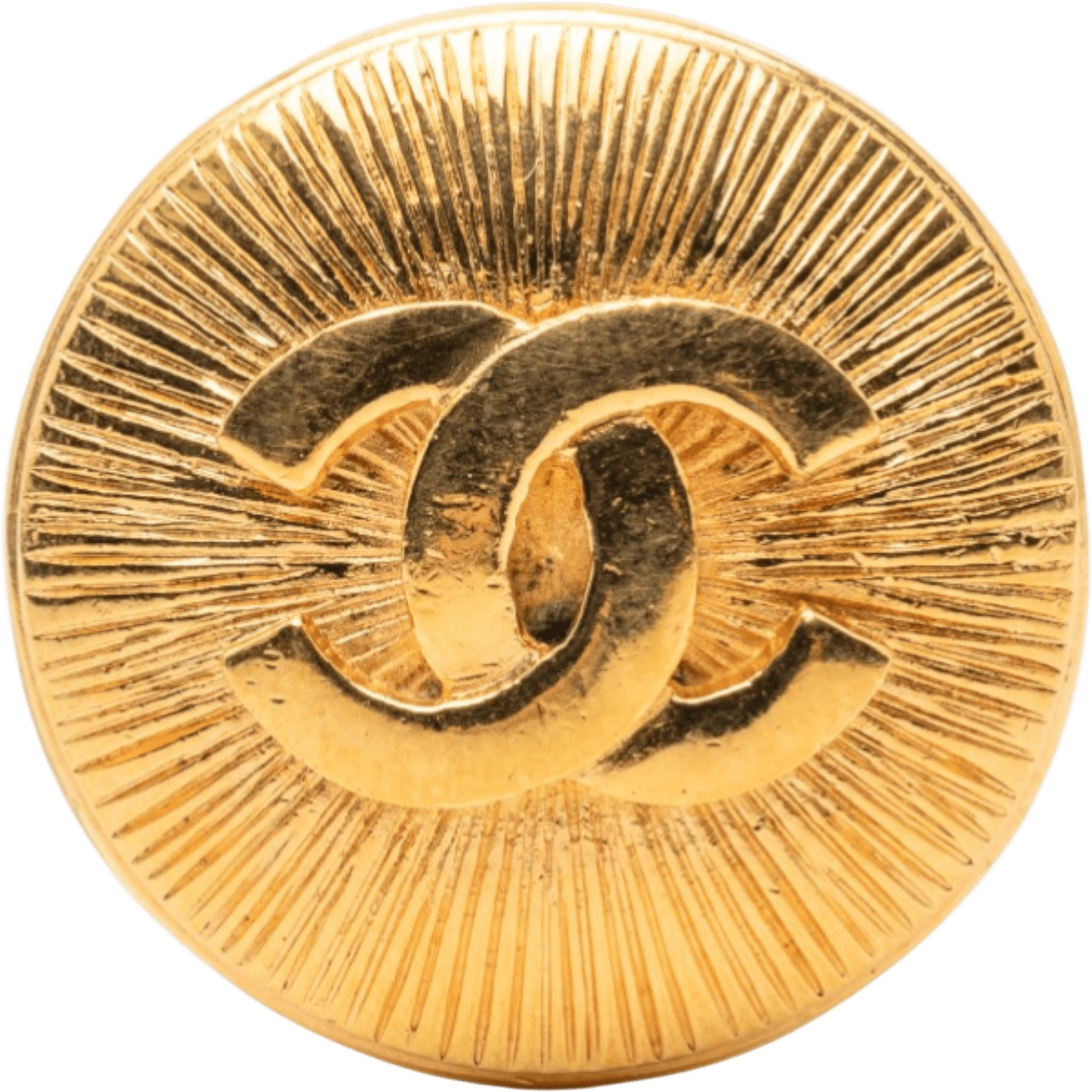 Chanel Gold Plated Cc Round Brooch, från Luxclusif, i färgen gold.