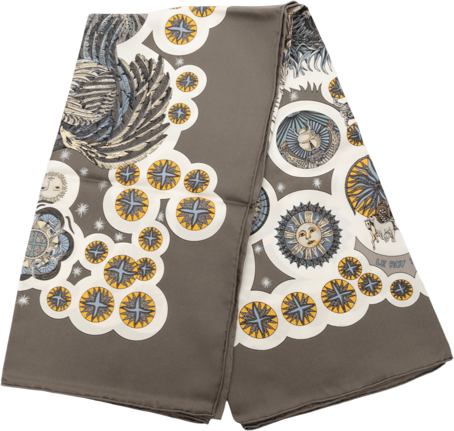 Hermès Le Roy Soleil Silk Scarf 90, från Luxclusif, i färgen taupe.