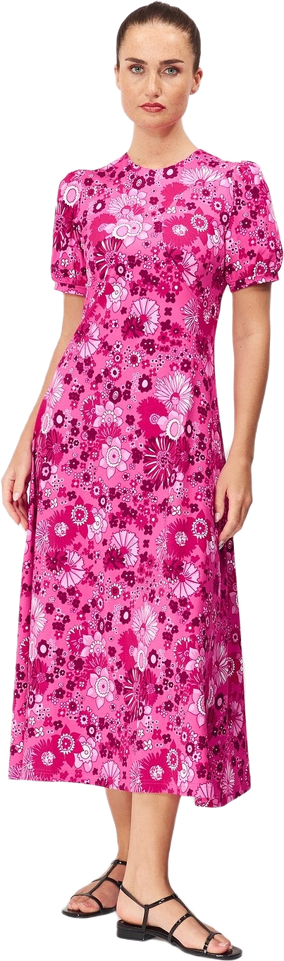 Philomena Dress, från Jumperfabriken, i färgen pink.