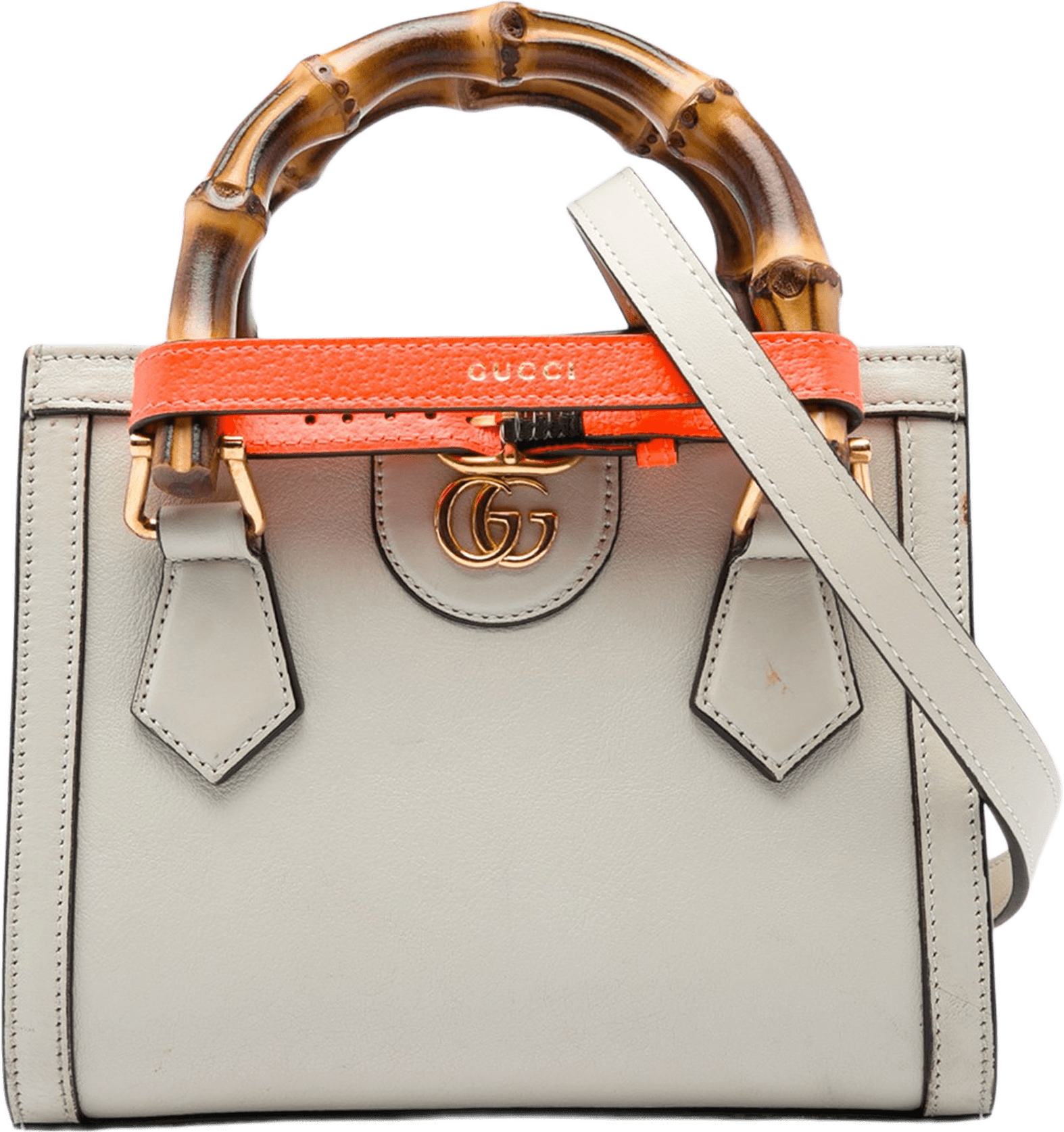 Gucci Mini Calfskin Bamboo Diana Satchel, från Luxclusif, i färgen vit.