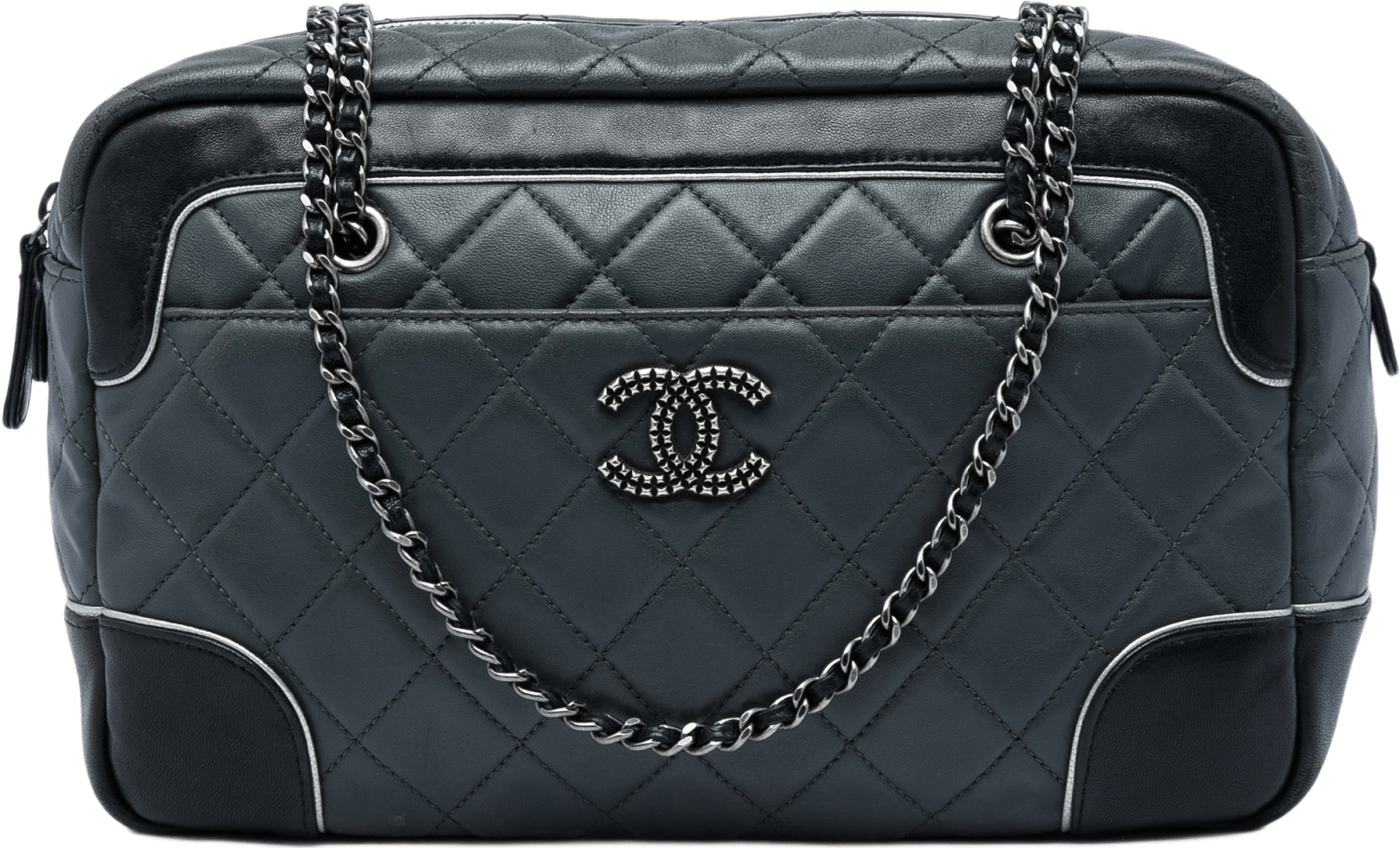 Chanel Medium Cc Bicolor Quilted Calfskin Chain Camera Bag, från Luxclusif, i färgen grå.