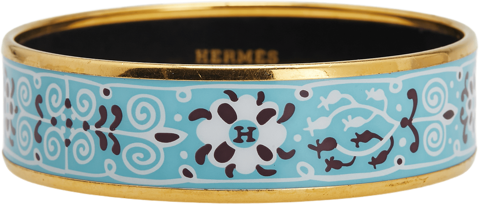 Hermès Wide Petits Chevaux De Hongrie Enamel Bangle 62, från Luxclusif, i färgen light blue.