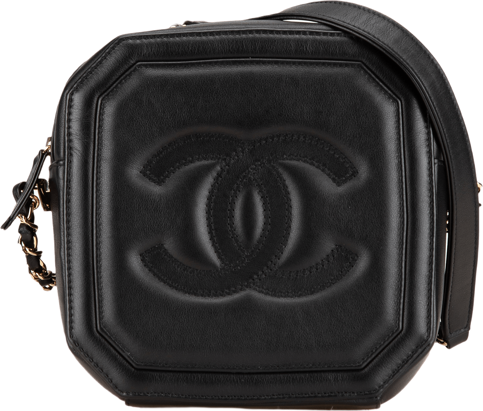 Chanel Cc Quilted Lambskin Octagon Camera Case, från Luxclusif, i färgen black.
