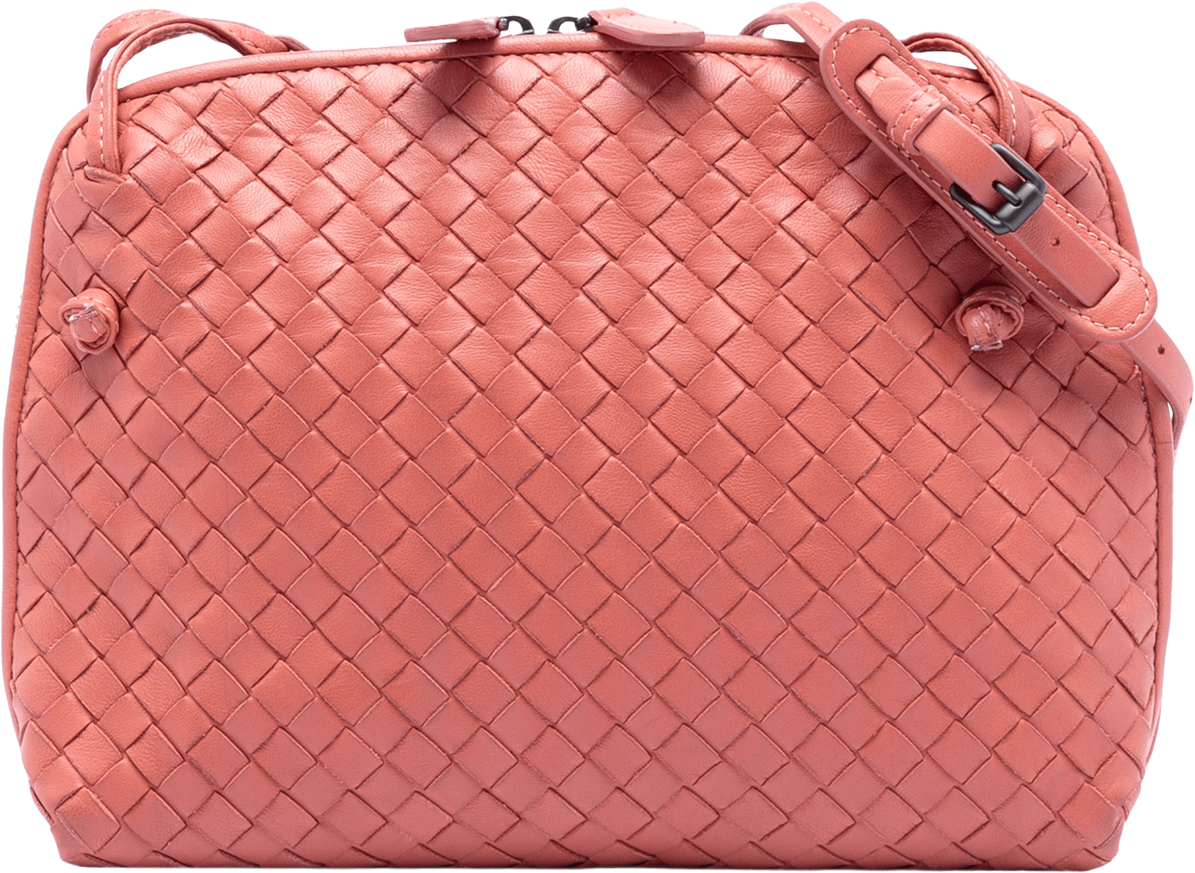 Bottega Veneta Nappa Intrecciato Nodini Crossbody, från Luxclusif, i färgen salmon.