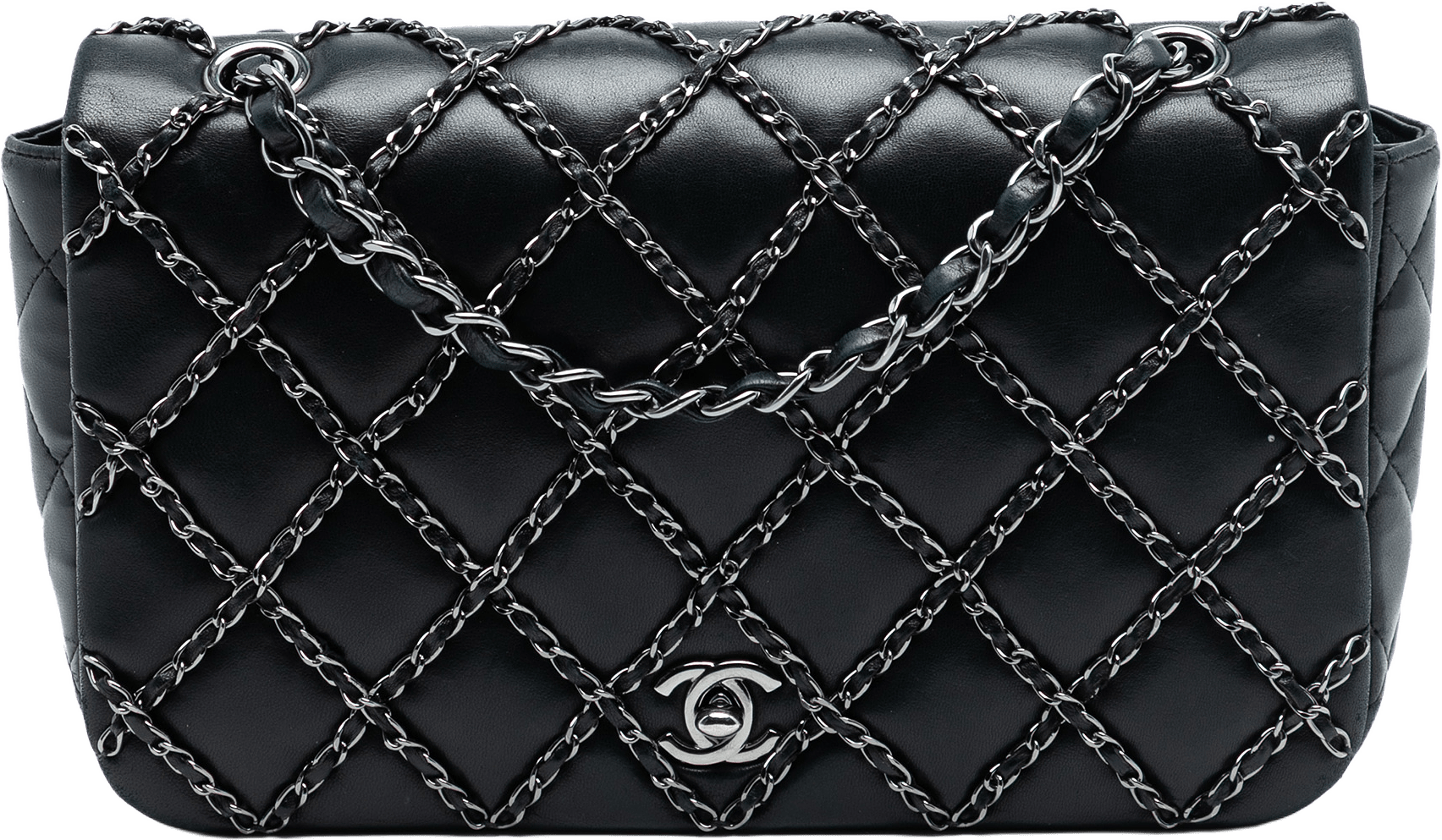 Chanel Cc Quilted Lambskin Chain Embellished Flap, från Luxclusif, i färgen black.