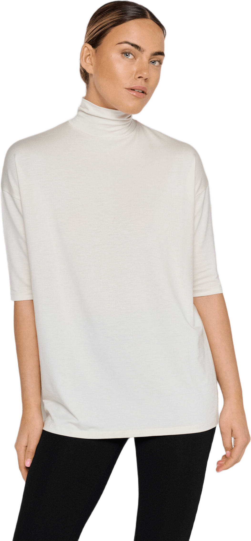 Tomasine Turtleneck - Birch, från Residus, i färgen white.