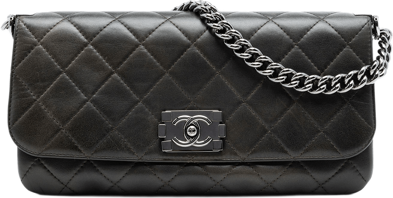 Chanel Quilted Lambskin Boy Accordion Flap, från Luxclusif, i färgen dark khaki.