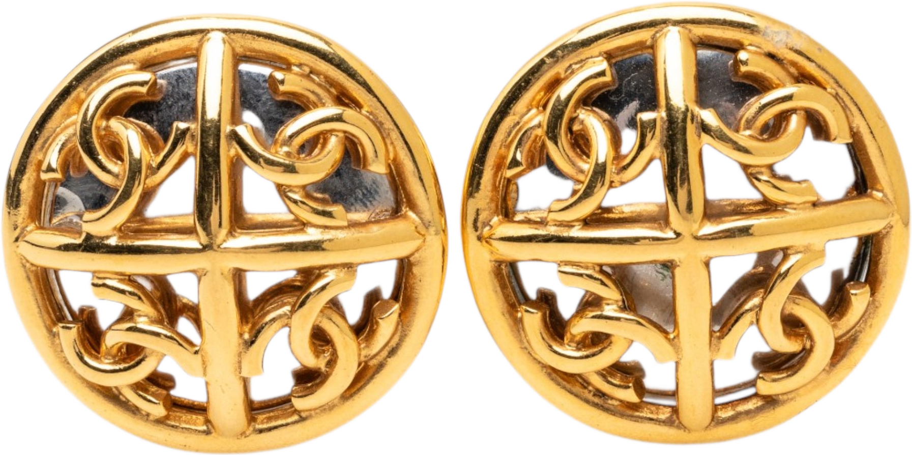 Chanel Cc Gold Plated Round Mirror Clip On Earrings, från Luxclusif, i färgen guld.