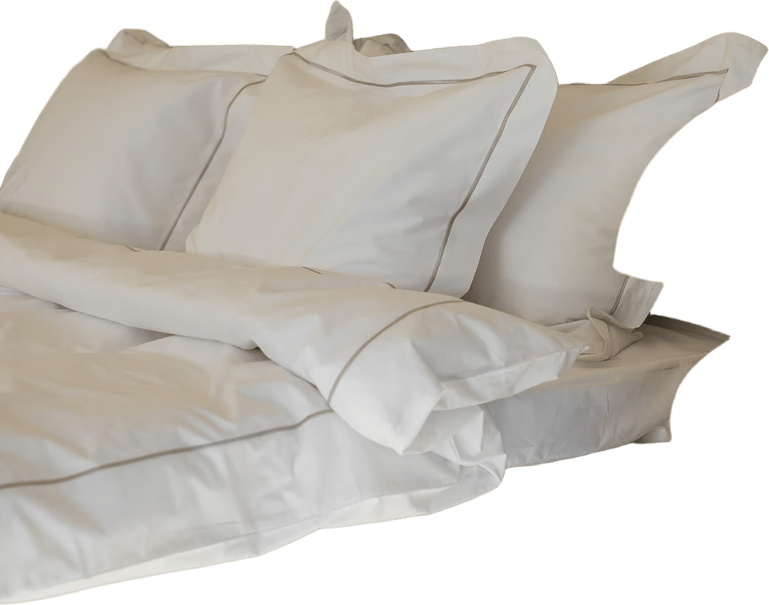 Ralph - Bäddset 150x210, från Home of ESS, i färgen white/champagne.