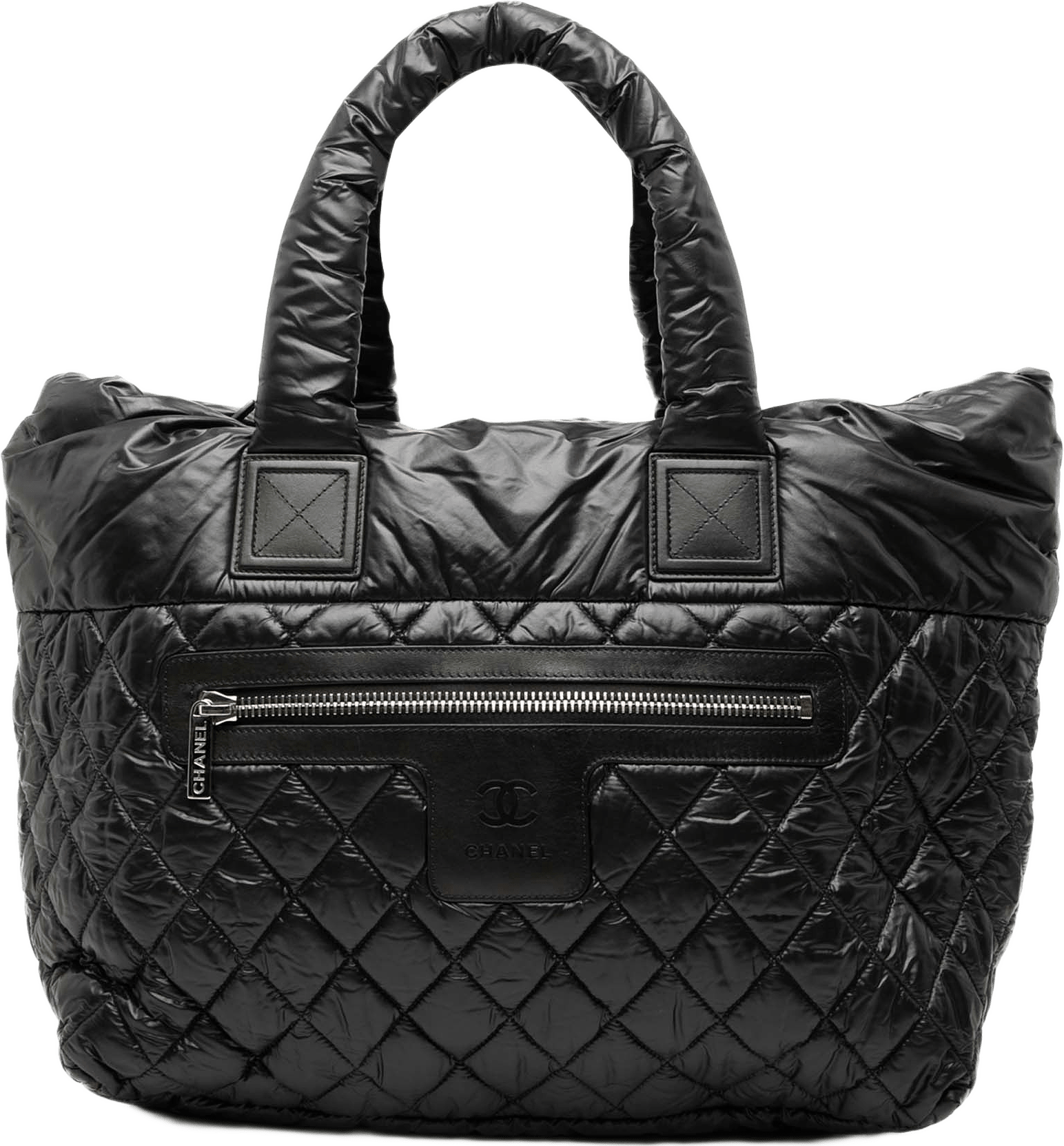 Chanel Medium Quilted Nylon Reversible Coco Cocoon Tote, från Luxclusif, i färgen svart.