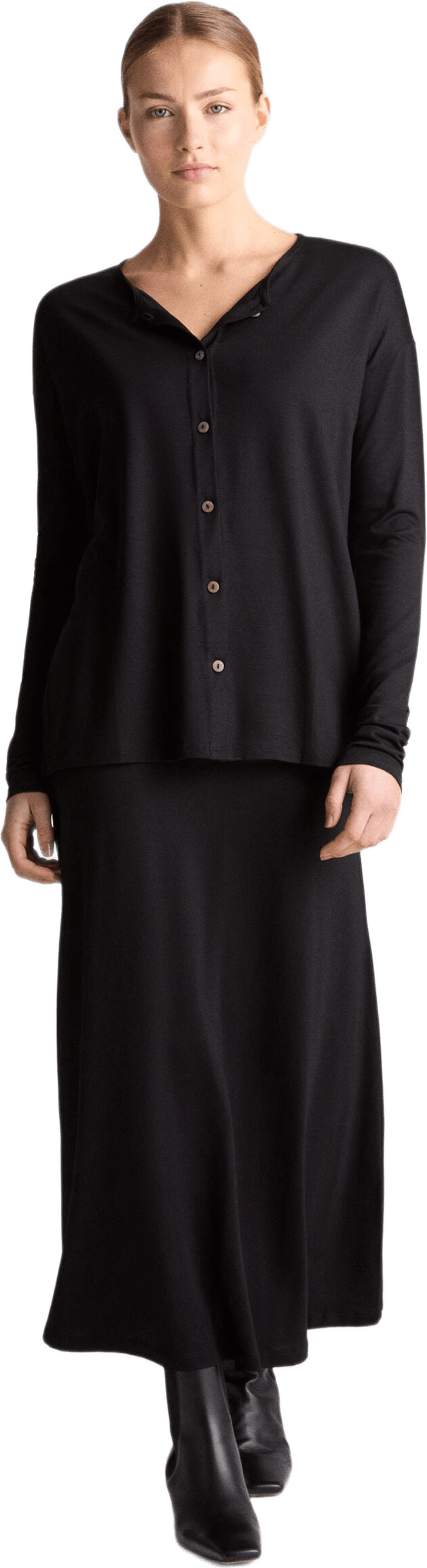 Giza Cardi - Black, från Residus, i färgen black.