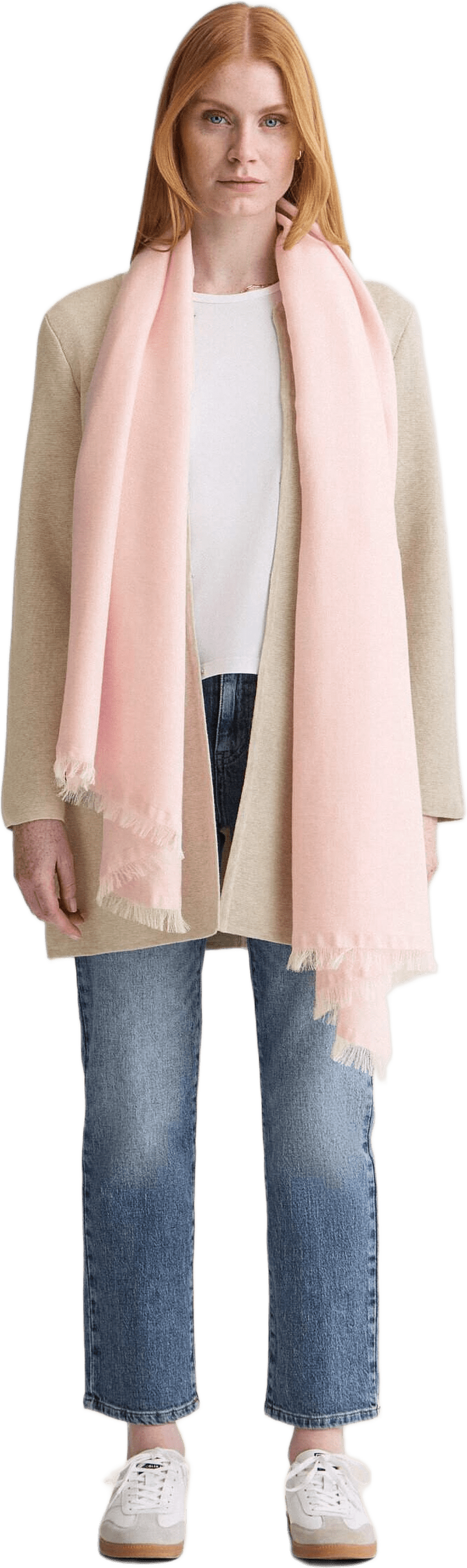 Gelso Scarf, från Newhouse, i färgen ljusrosa.