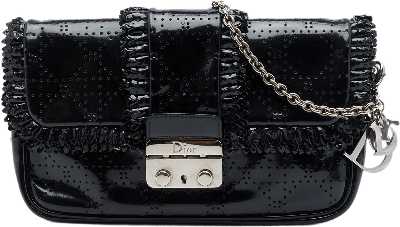 Dior Perforated Patent Cannage New Lock Ruffle Pouch Crossbody, från Luxclusif, i färgen svart.