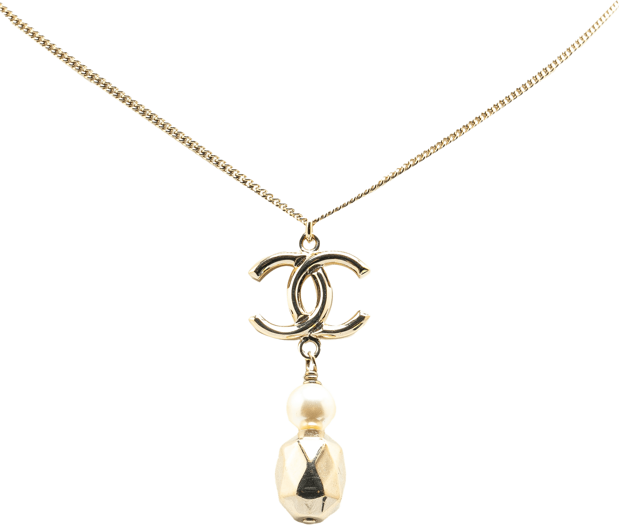 Chanel Gold Plated Cc Faux Pearl Pendant Necklace, från Luxclusif, i färgen gold.