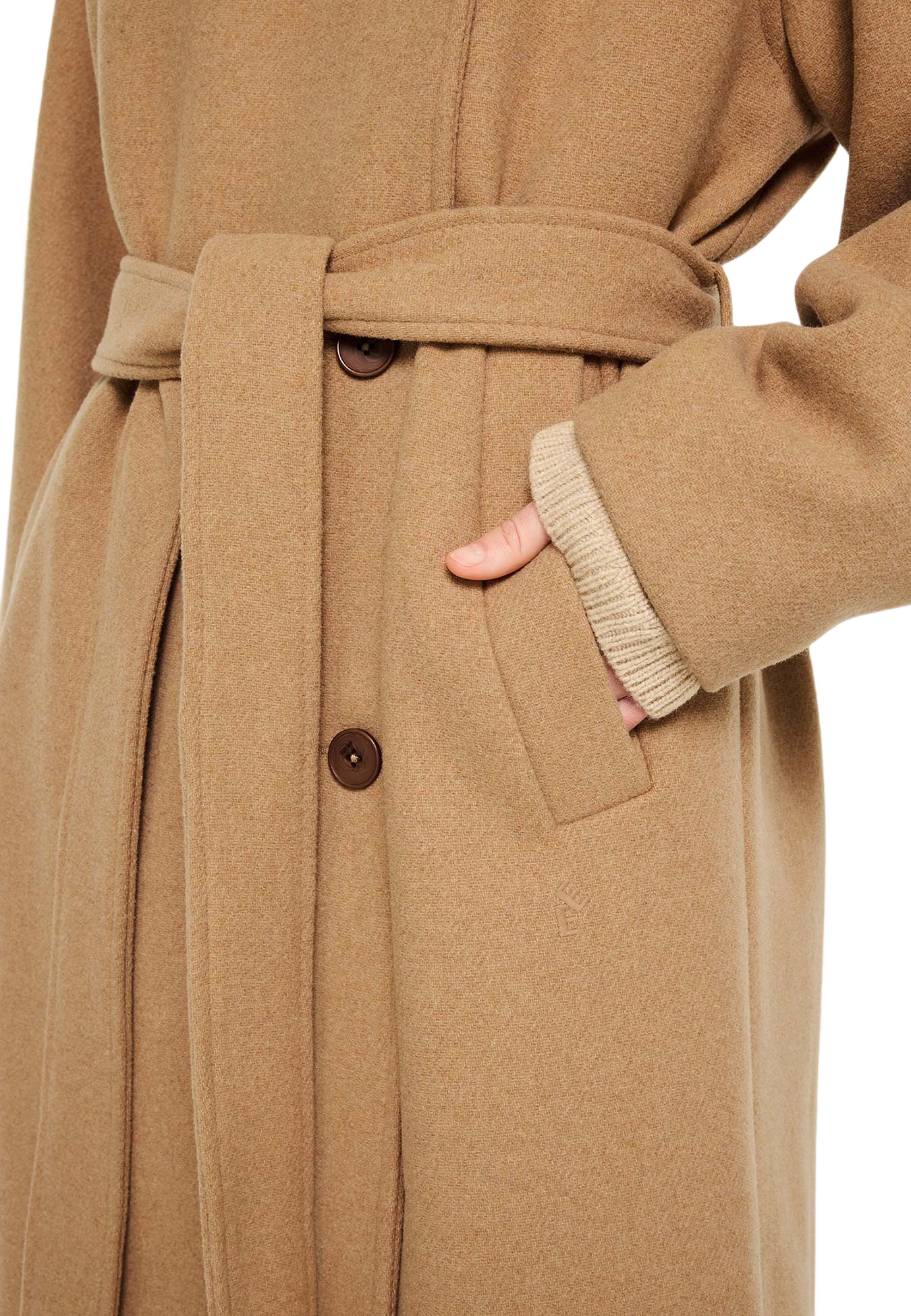 Milleah, från ELVINE, i färgen camel.