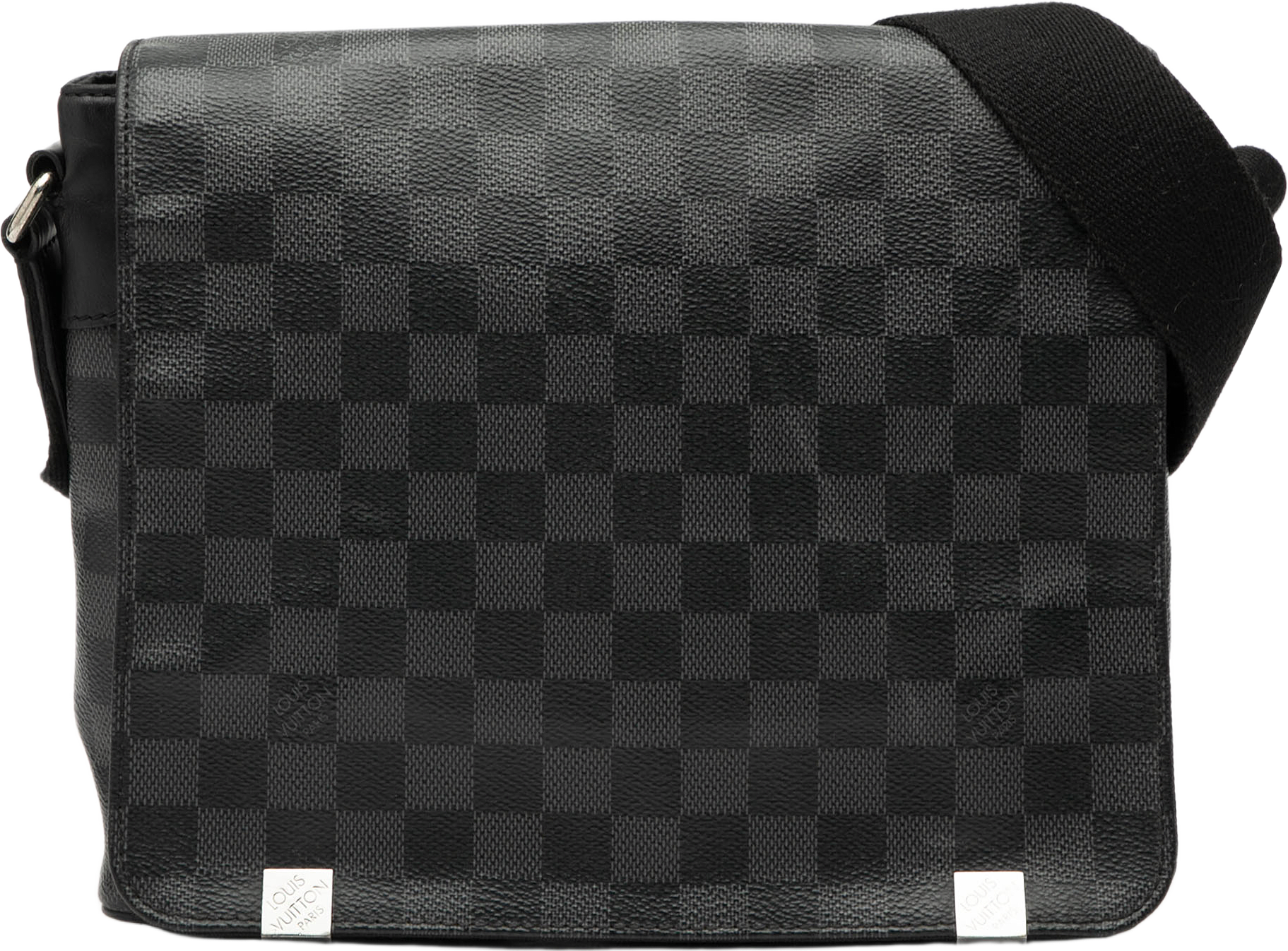 Louis Vuitton Damier Graphite District Pm, från Luxclusif, i färgen black.