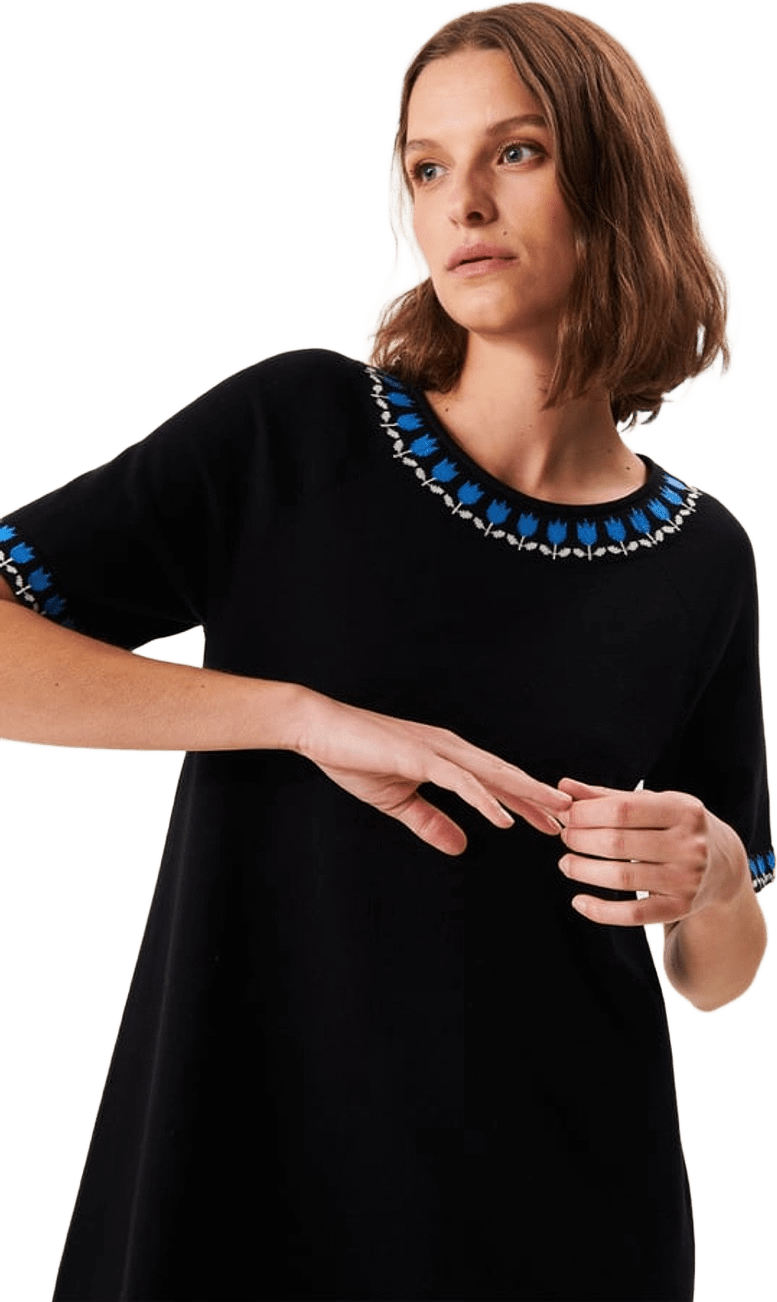 Inse Dress, från Jumperfabriken, i färgen black.