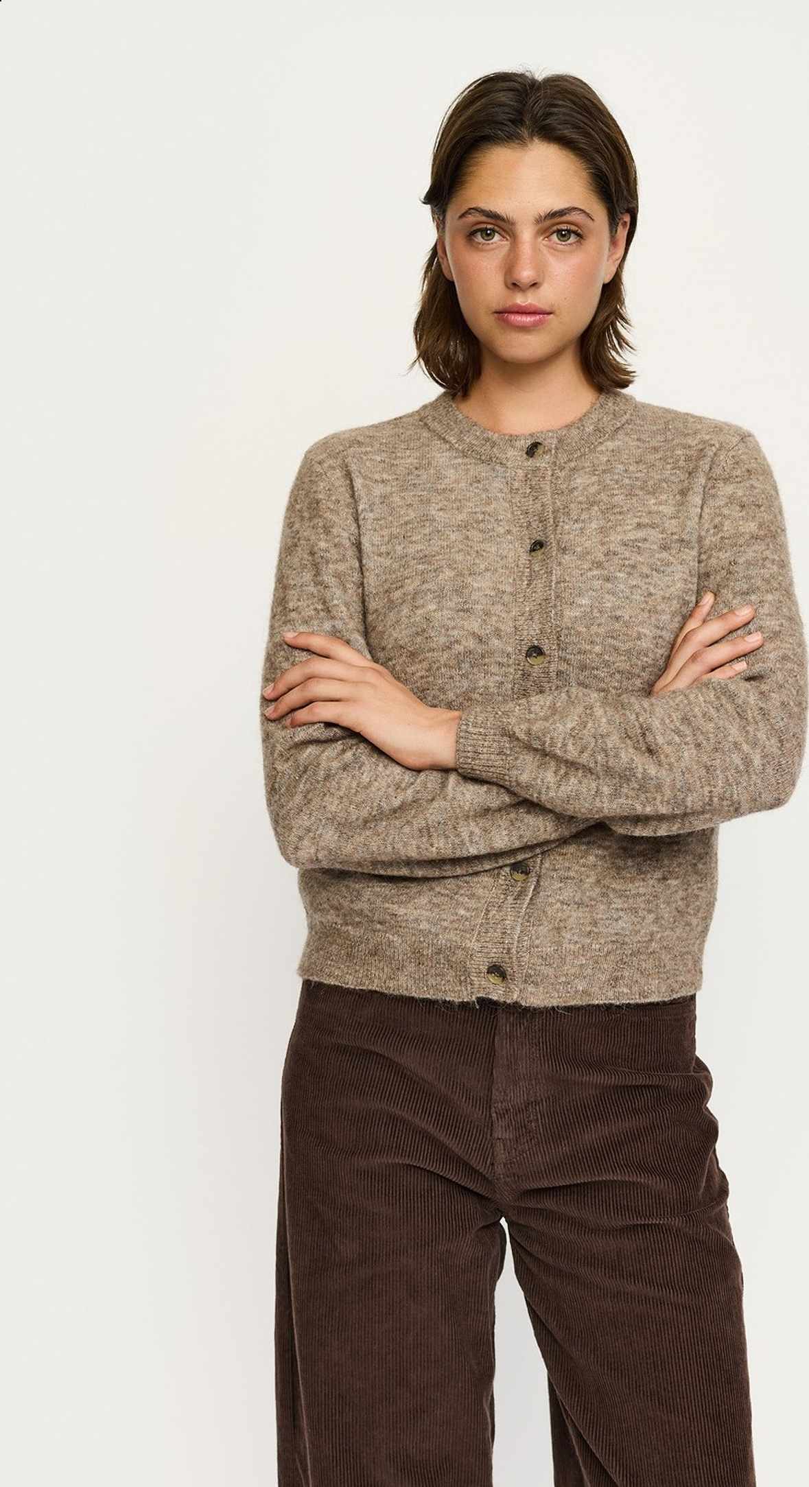 Srallison O-neck Cardigan Knit - Rws - Falcon Melange, från Soft Rebels, i färgen falcon melange.