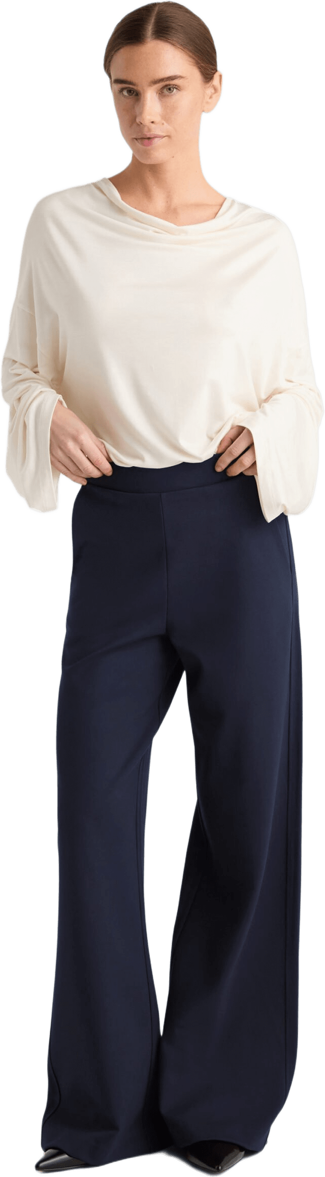 Leia Pants - Midnight, från Residus, i färgen blue.