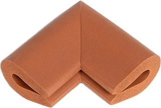 Hörnskydd Safetycornerguard Matteo U-shape Homesafety 4-pack, från HomeSafety, i färgen roibos.