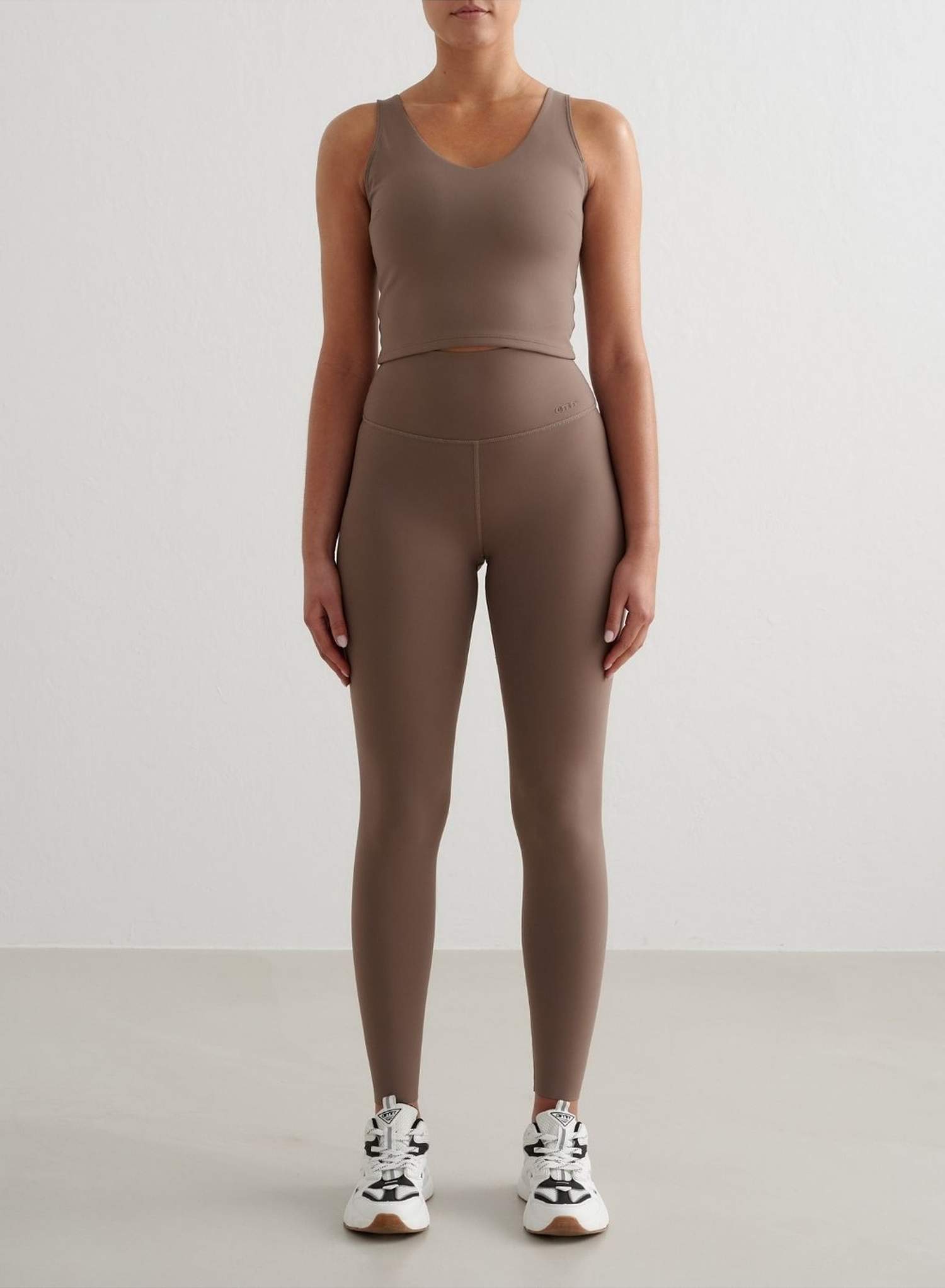 Sense Tights, från aim'n, i färgen nougat.