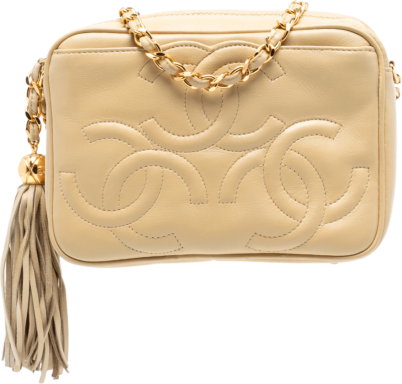 Chanel Triple Cc Lambskin Tassel Chain Camera Bag, från Luxclusif, i färgen beige.