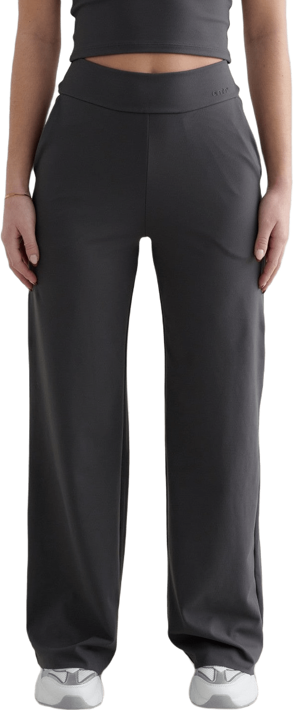 Sense Wide Petite Pants, från aim'n, i färgen shadow grey.