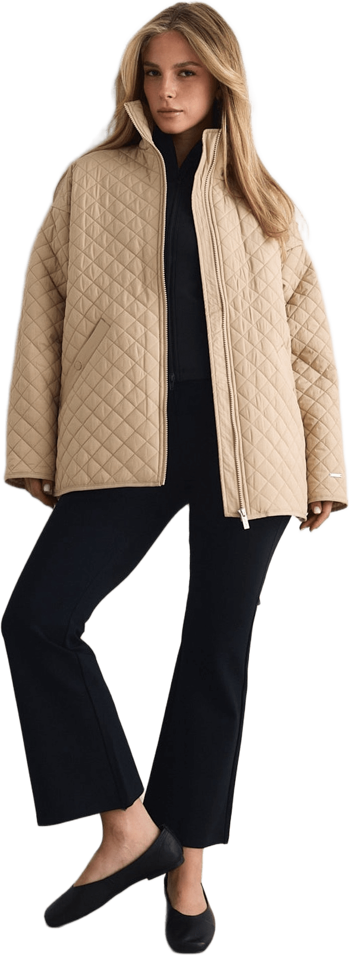 Oversized Quilted Jacket, från aim'n, i färgen beige.