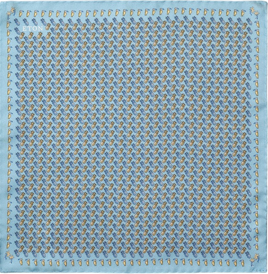 Silk Twill-bröstnäsduk, från Eton, i färgen ljusblå.