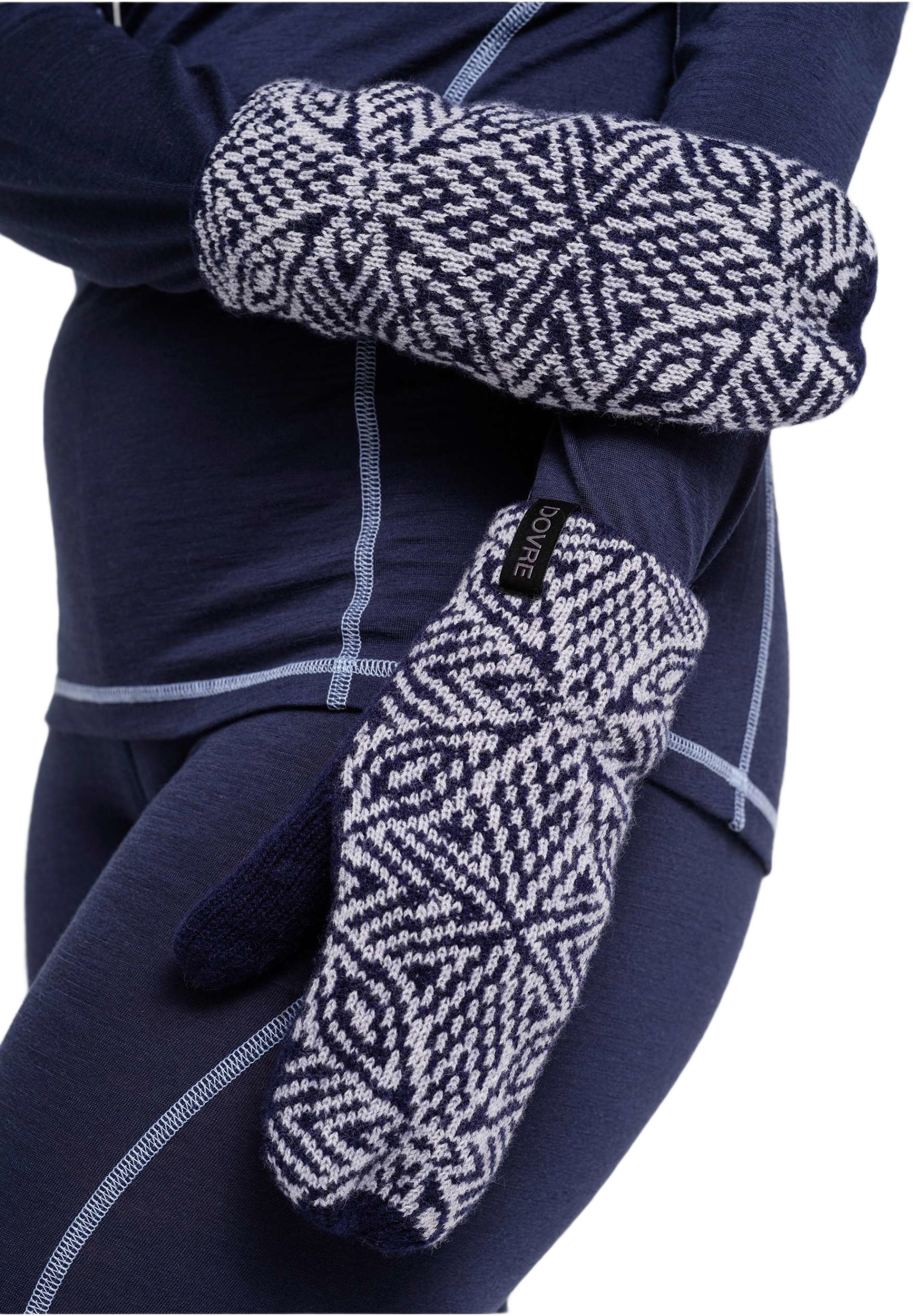 100% Merinoull, Vantar Med Mönster, Marinblått, från Dovre, i färgen navy.