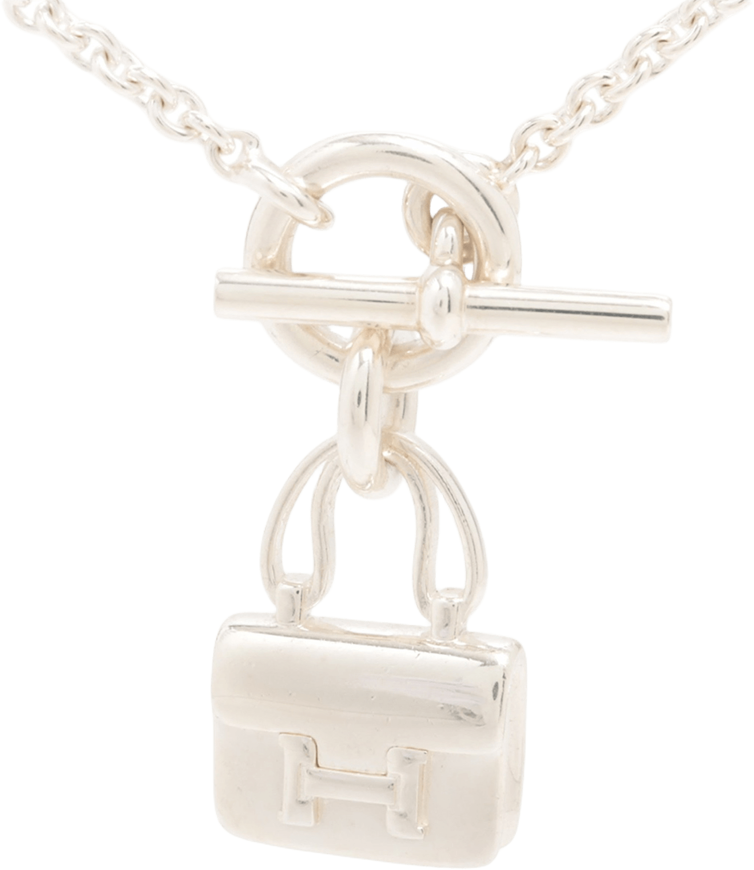 Hermès Sterling Silver Amulettes Constance Necklace, från Luxclusif, i färgen silver.