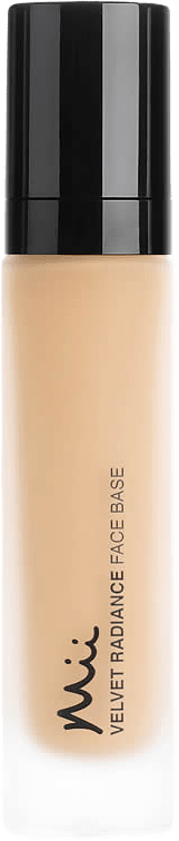 Velvet Radiance Face Base, från Mii, i färgen truly 06.