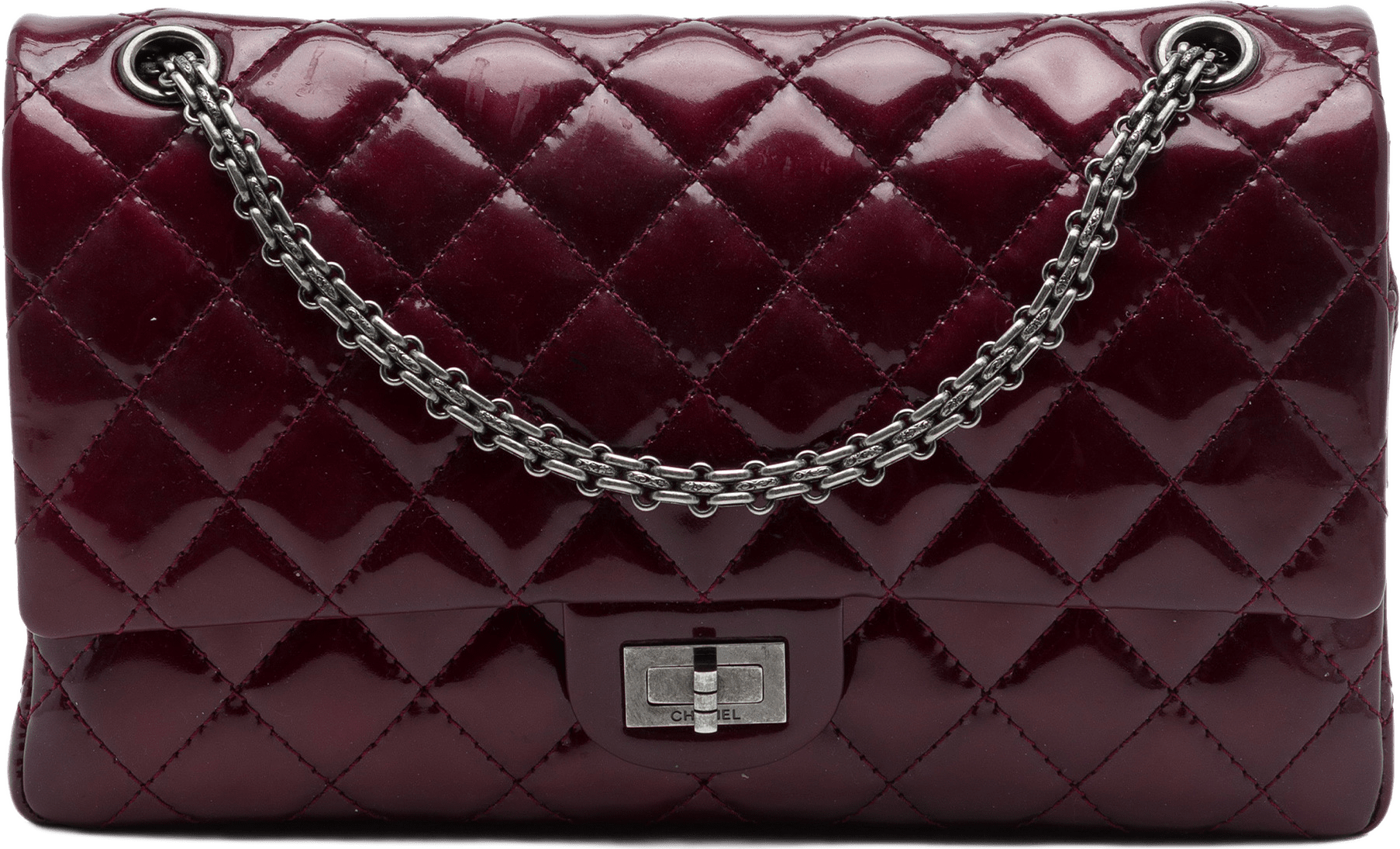 Chanel Quilted Patent Reissue 2.55 Double Flap 226, från Luxclusif, i färgen röd.