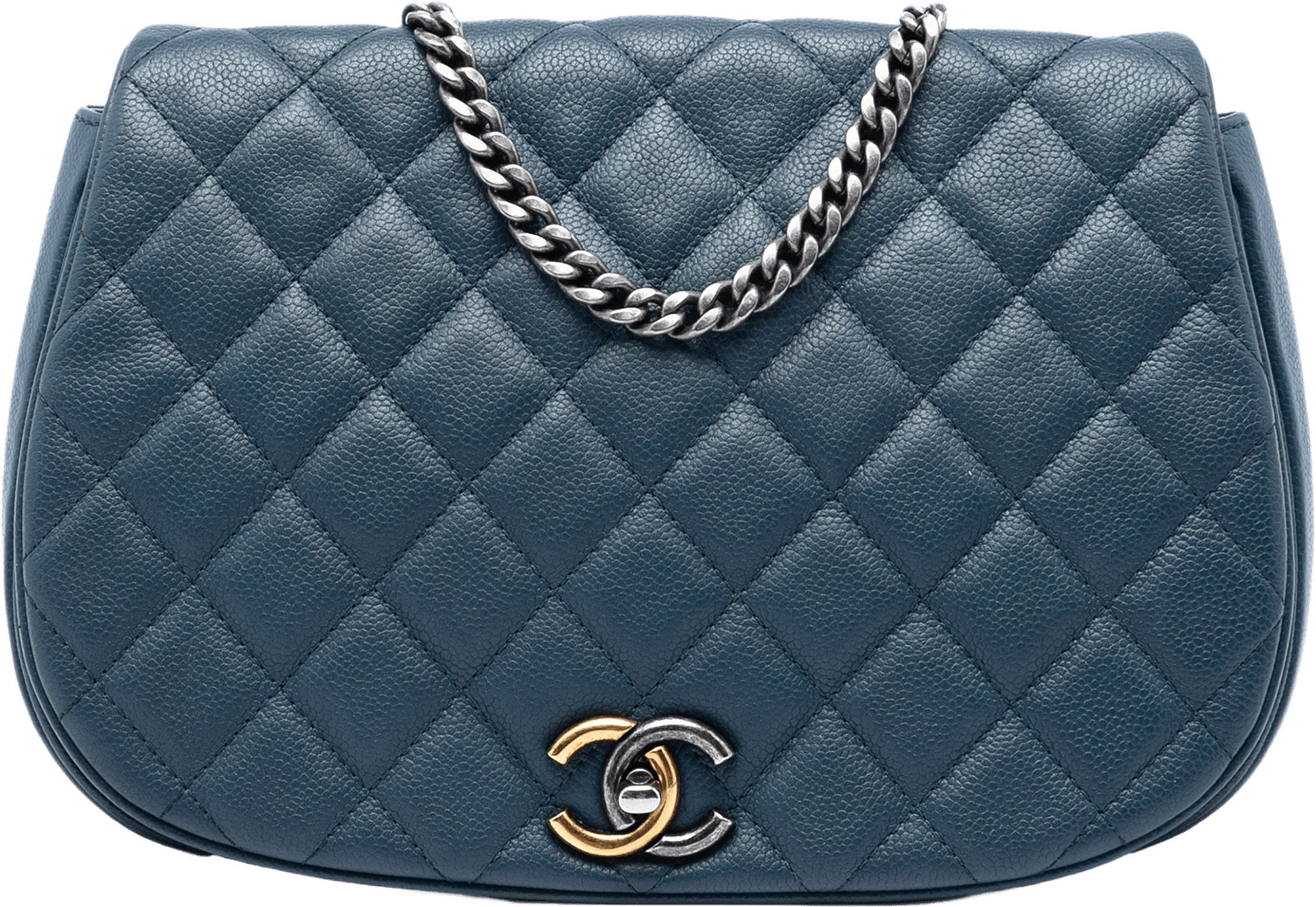 Chanel Medium Quilted Caviar Casual Pocket Flap, från Luxclusif, i färgen blue.
