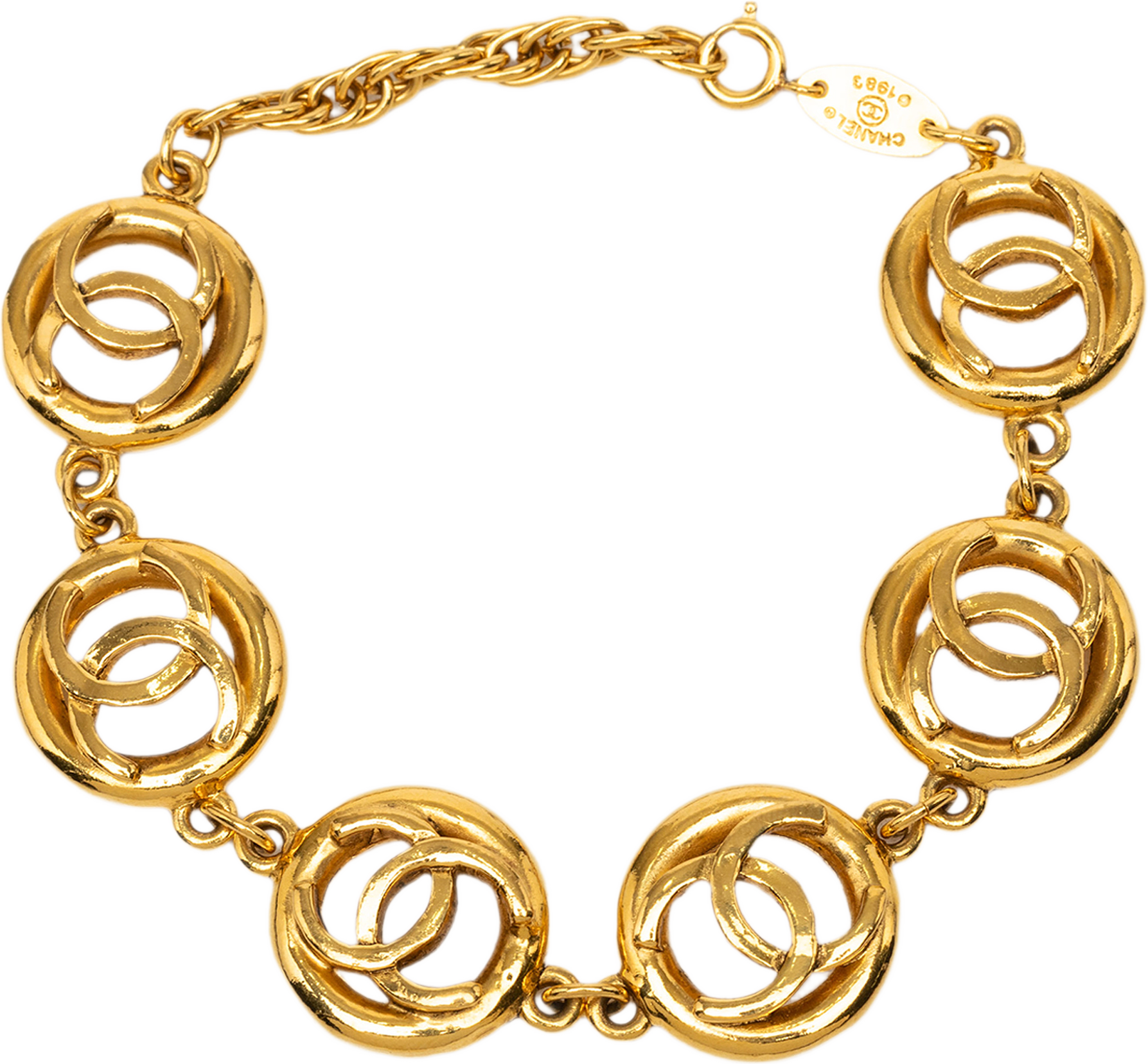 Chanel Cc Gold Plated Charm Link Bracelet, från Luxclusif, i färgen guld.