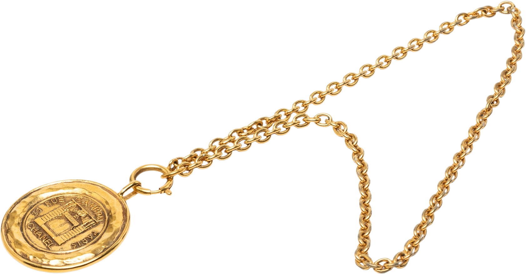 Chanel Gold Plated Rue Cambon Medallion Pendant Necklace, från Luxclusif, i färgen guld.