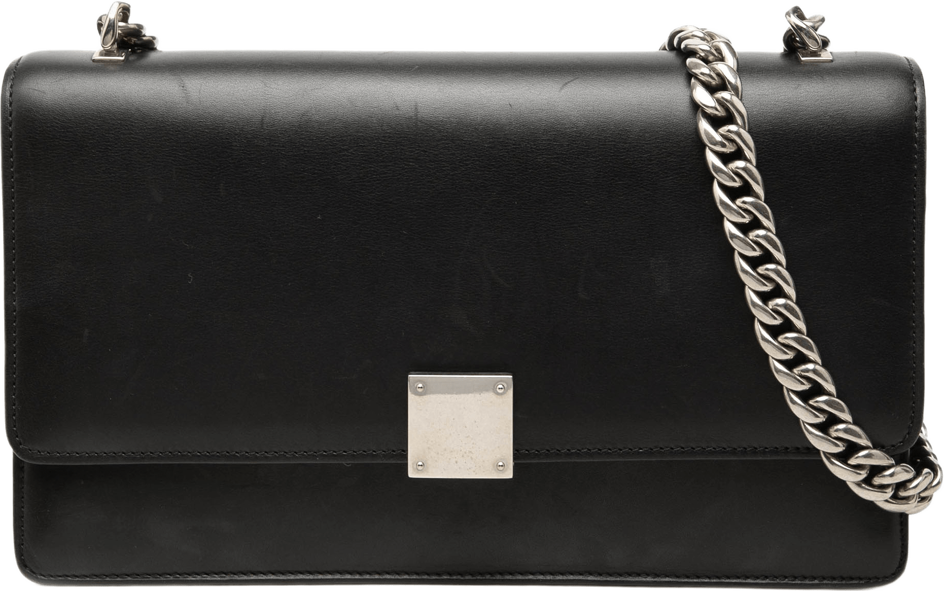Celine Small Leather Case Chain Flap, från Luxclusif, i färgen svart.