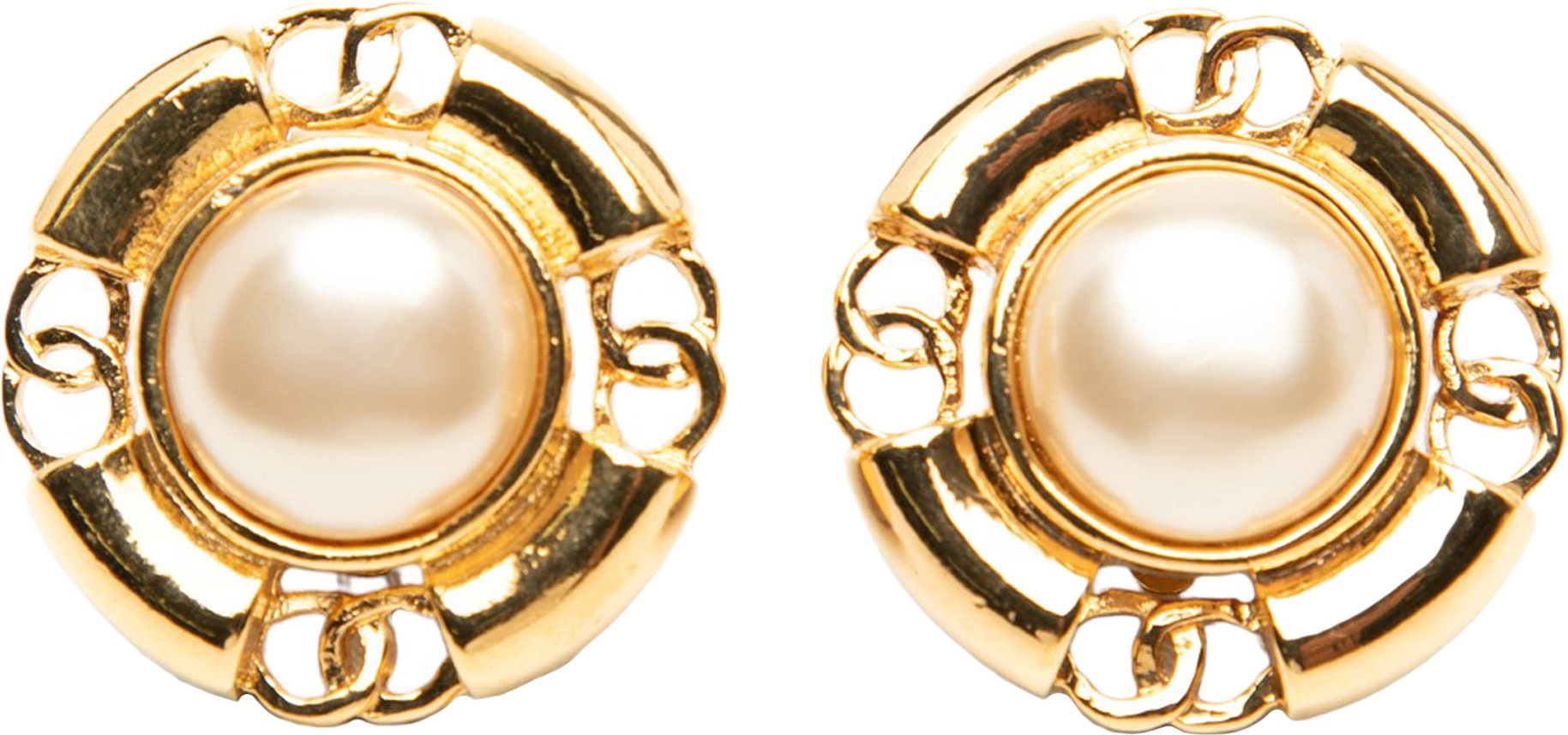Chanel Gold Plated Cc Faux Pearl Clip On Earrings, från Luxclusif, i färgen gold.