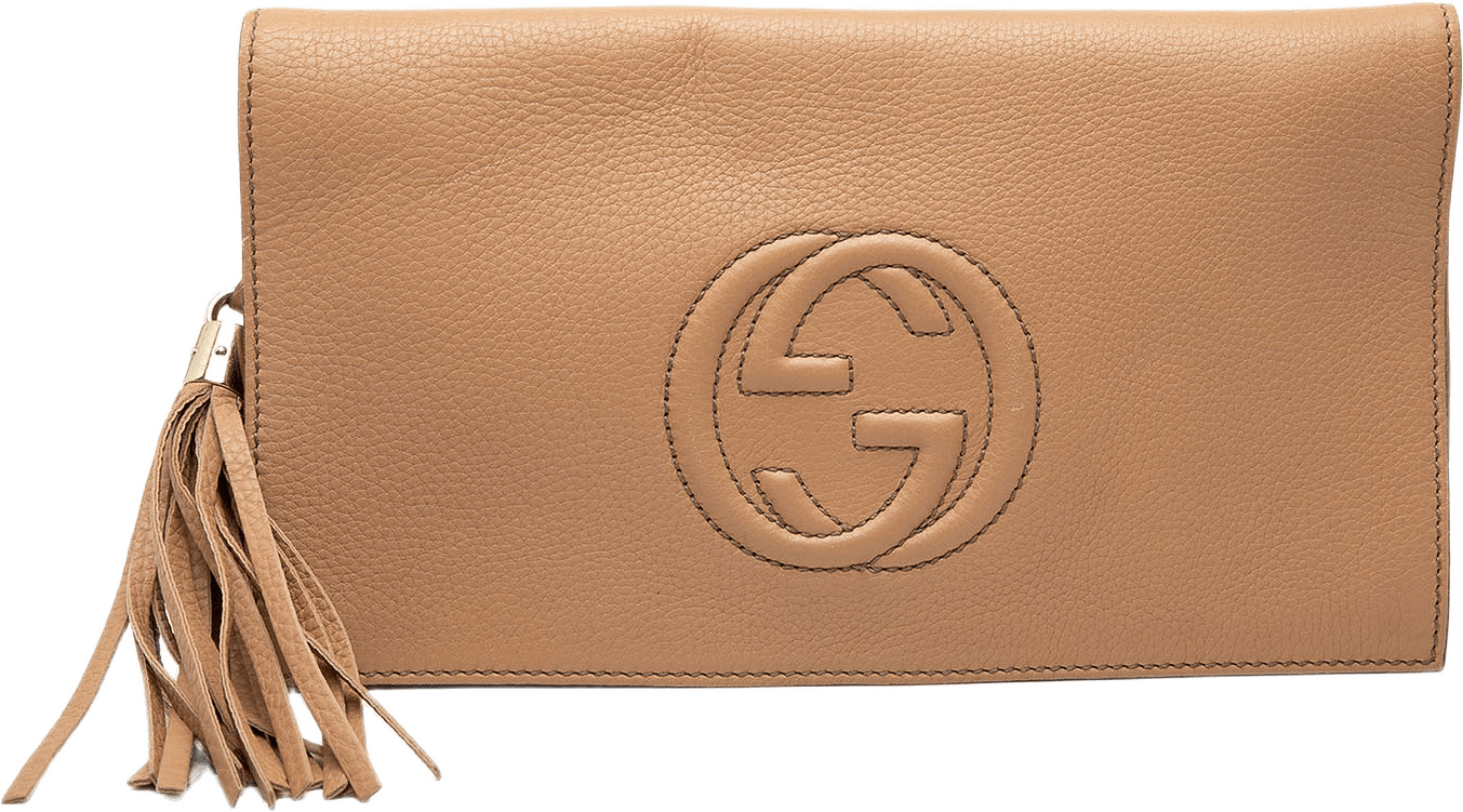 Gucci Calfskin Soho Disco Clutch, från Luxclusif, i färgen brun.