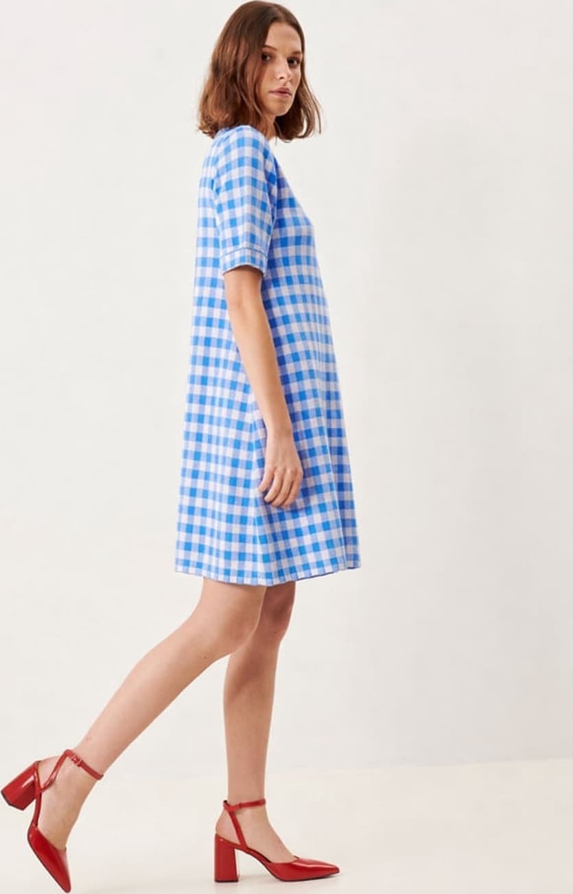 Romy Dress, från Jumperfabriken, i färgen blue.