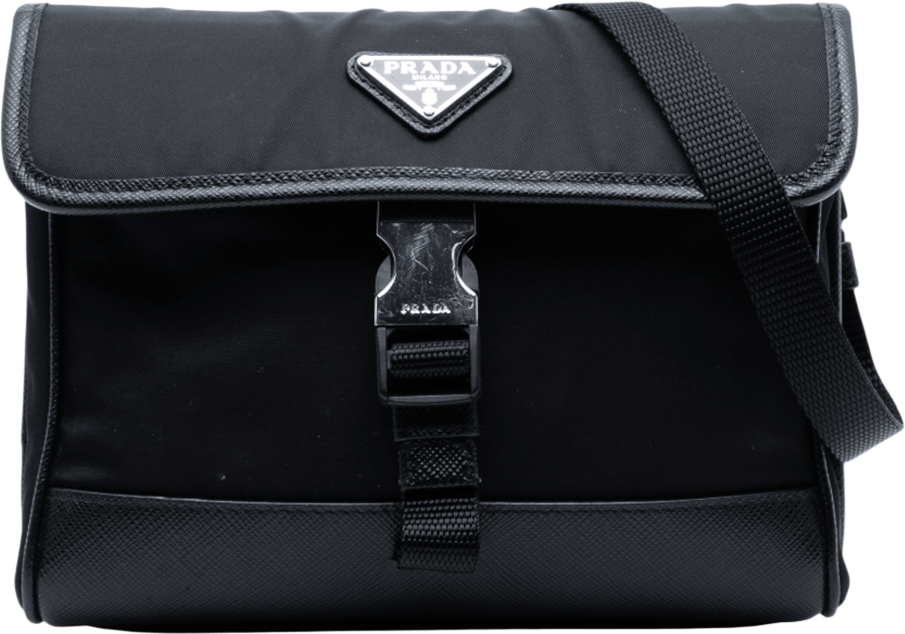 Prada Re-nylon And Saffiano Smartphone Case, från Luxclusif, i färgen black.