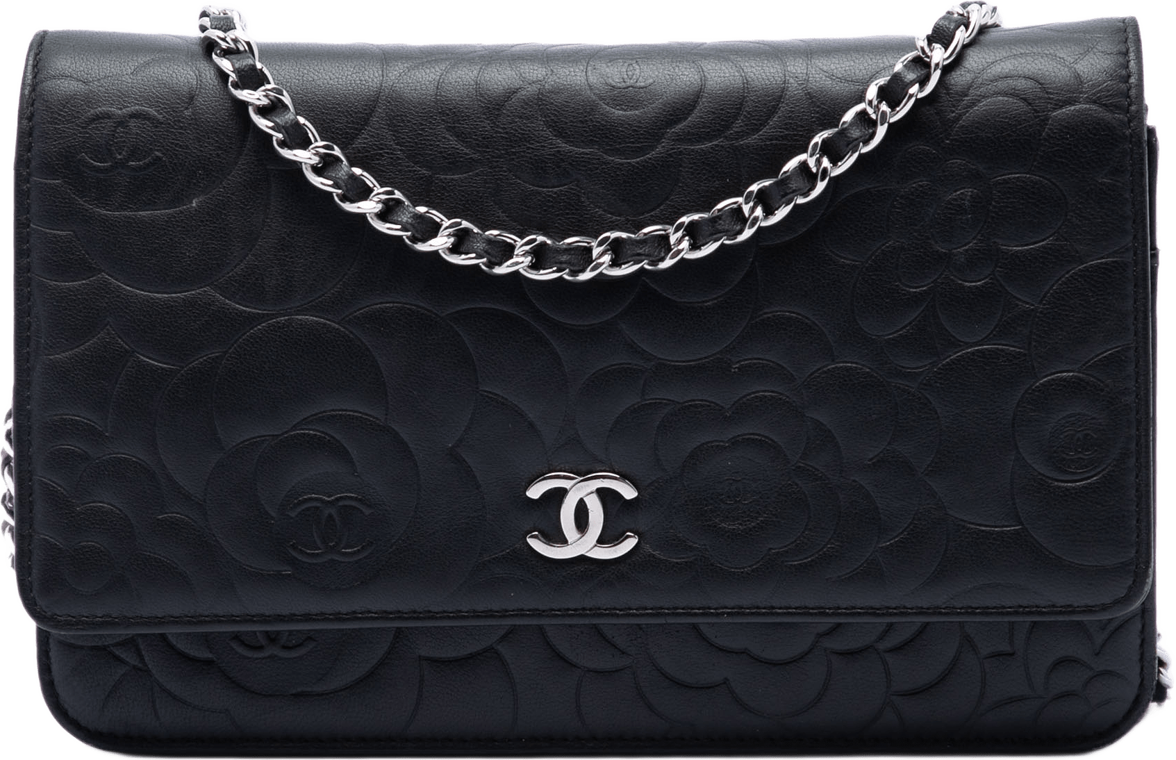 Chanel Cc Embossed Lambskin Camellia Wallet On Chain, från Luxclusif, i färgen svart.