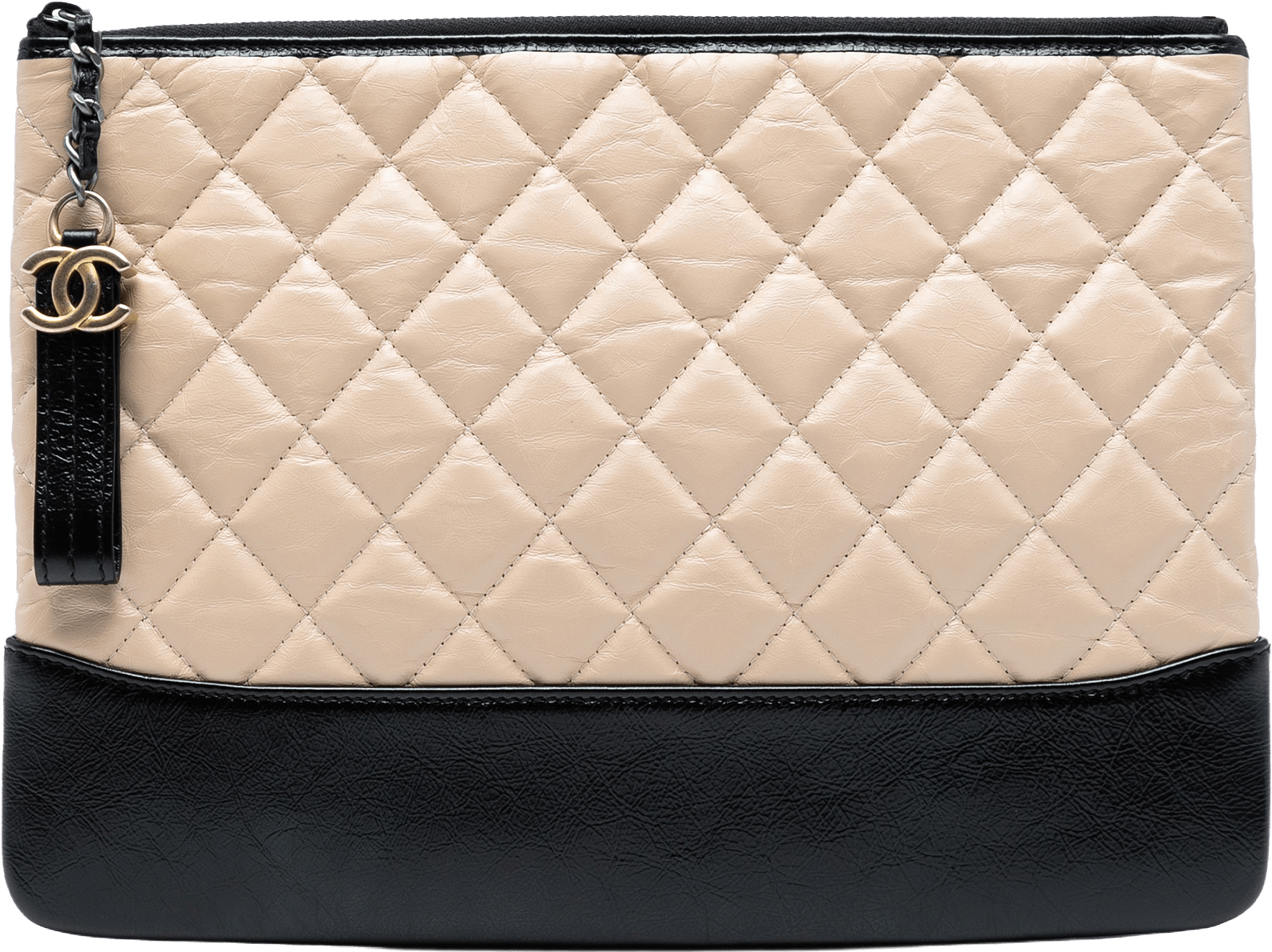 Chanel Medium Aged Calfskin Gabrielle O Case Clutch, från Luxclusif, i färgen light beige.