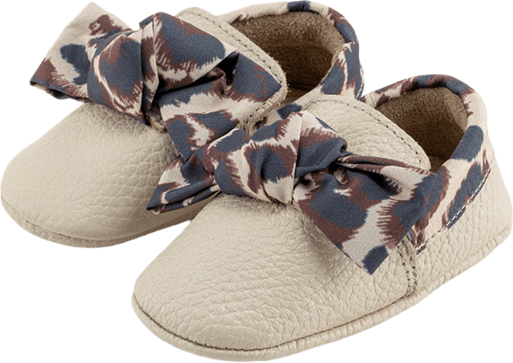 April Ballerina Barefoot, från Minimoca, i färgen beige.