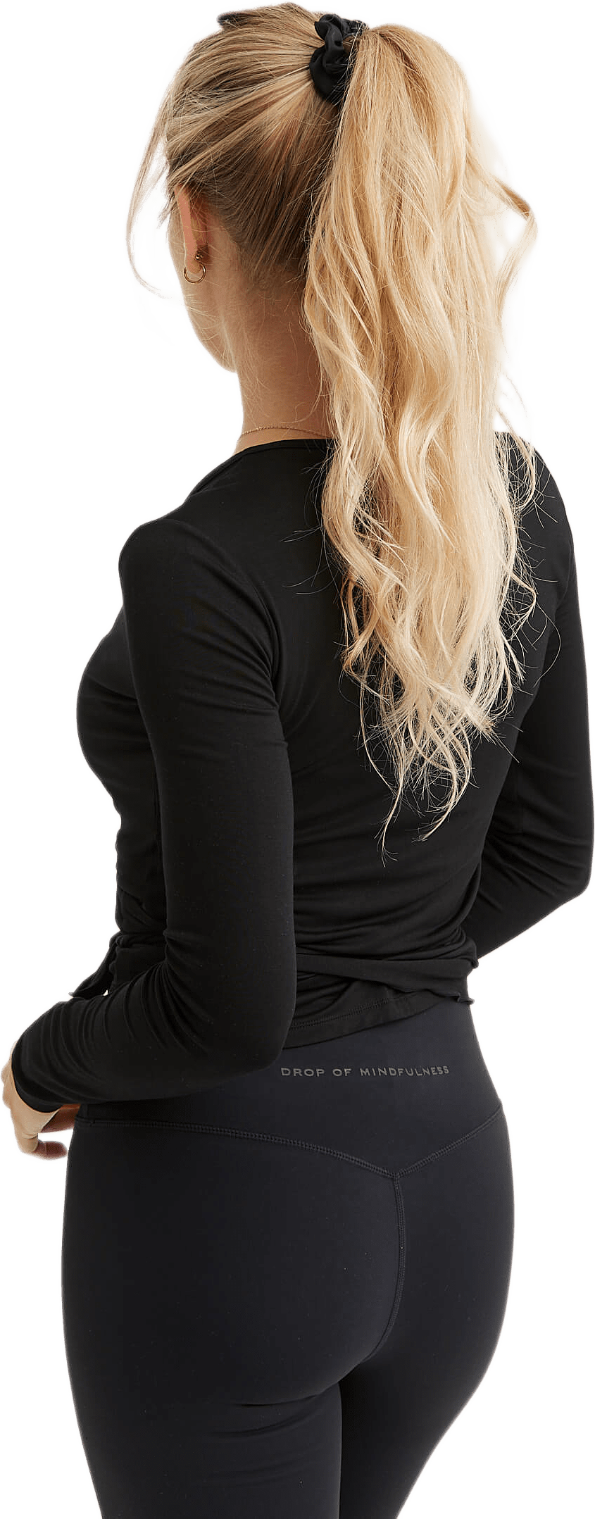Satin Hair Scrunchie 3-pack, från Drop of Mindfulness, i färgen multi brown.