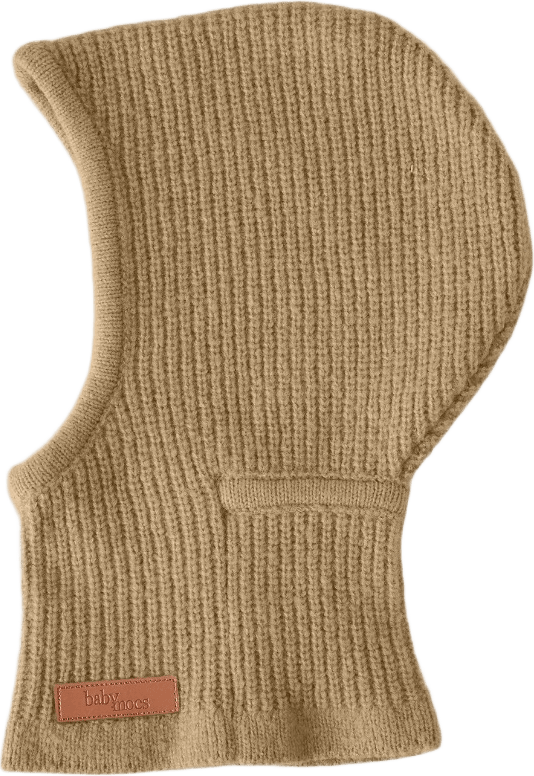 Balaclava, från BabyMocs, i färgen caramel.