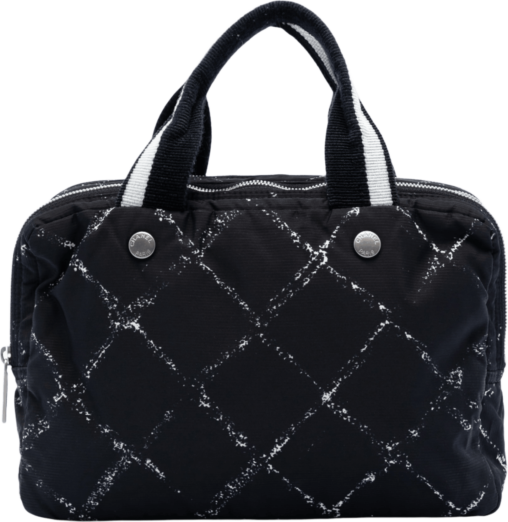 Chanel Old Travel Line Nylon Handbag, från Luxclusif, i färgen black.