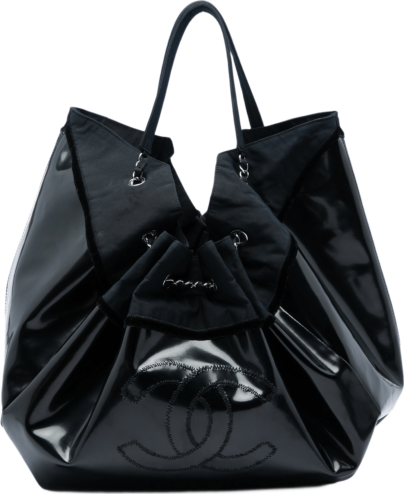 Chanel Large Patent Stretch Spirit Cabas Tote, från Luxclusif, i färgen svart.