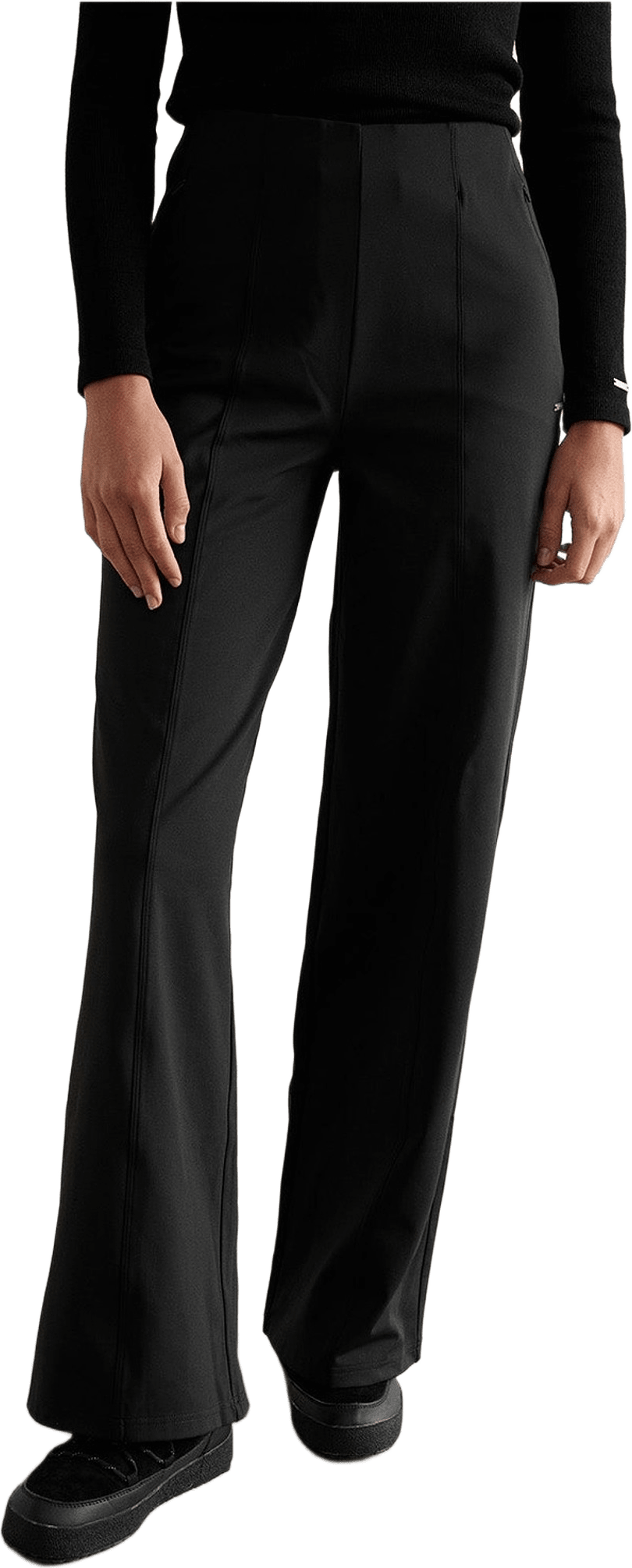 Warming Pintuck Pants, från aim'n, i färgen black.